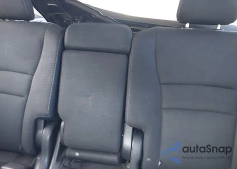 2018 Honda Pilot Lx z USA, uszkodzony, nr VIN 5FNYF6H11JB022268